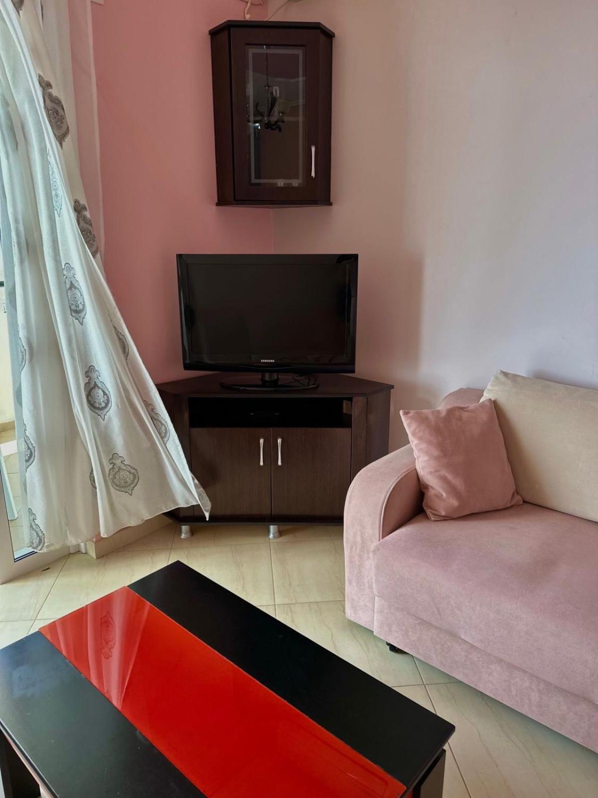 סרנדה Esmeralda Apartaments מראה חיצוני תמונה