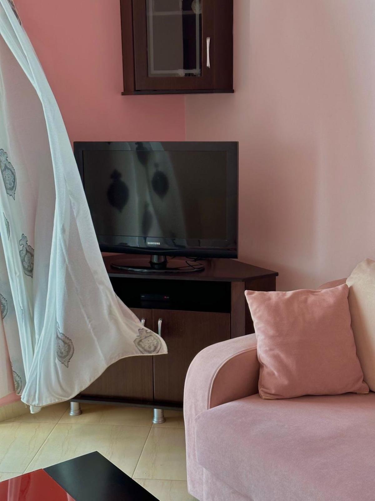 סרנדה Esmeralda Apartaments מראה חיצוני תמונה