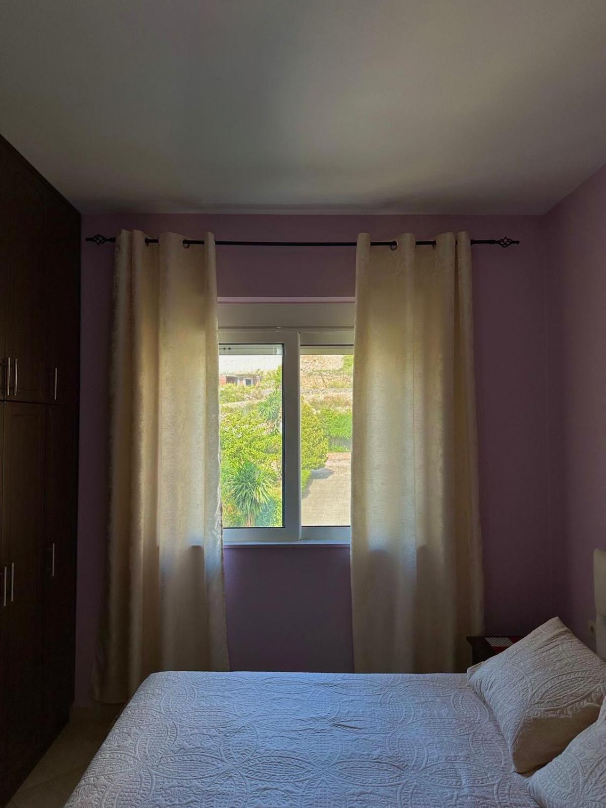 סרנדה Esmeralda Apartaments מראה חיצוני תמונה